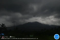 Gunung Lewotobi Laki-laki Berstatus Awas, Warga Diminta Siaga